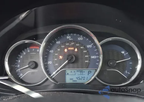 2015 Toyota Corolla Le z USA, uszkodzony, nr VIN 5YFBURHE5FP350207